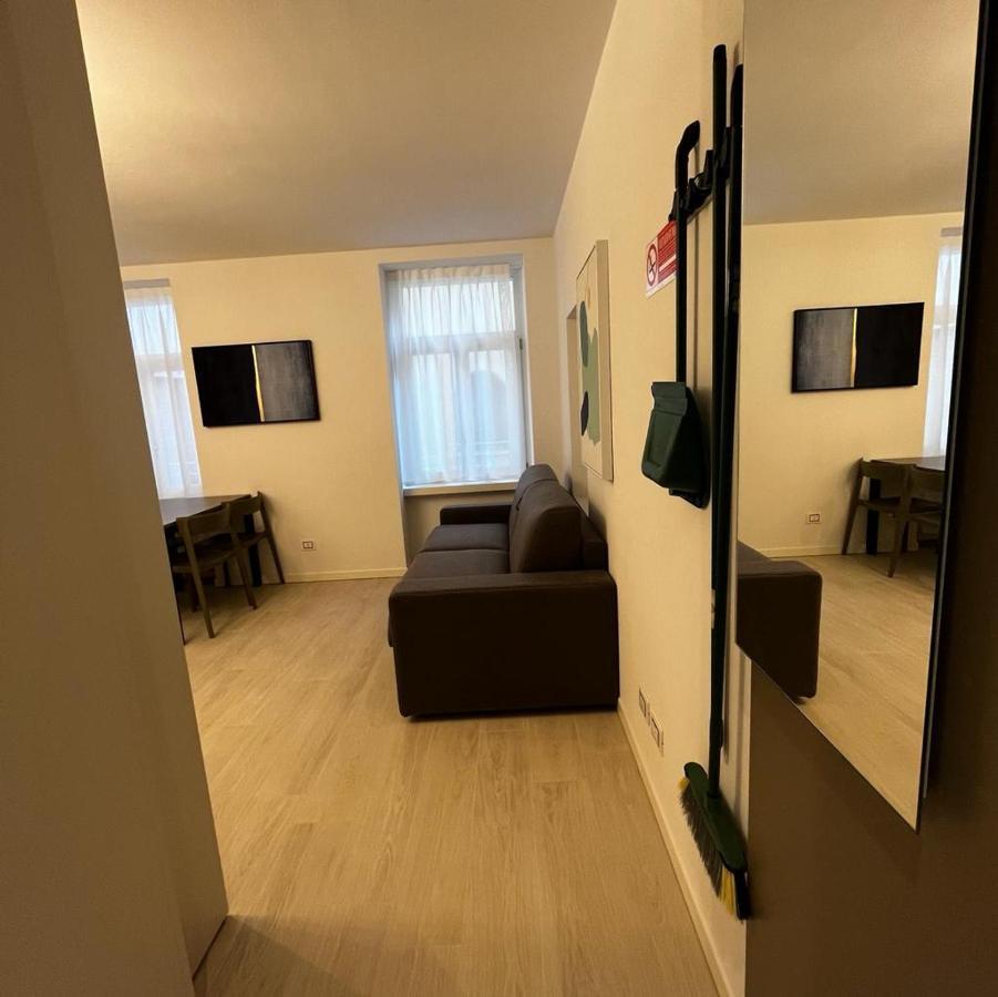 רוברטו Smart Apartments Palazzo Mazzini מראה חיצוני תמונה
