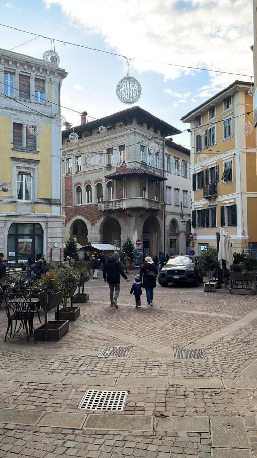 רוברטו Smart Apartments Palazzo Mazzini מראה חיצוני תמונה